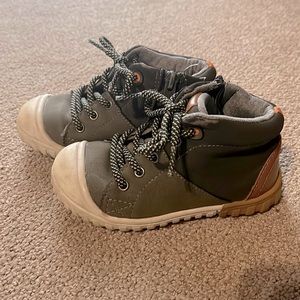 Boys casual boot
